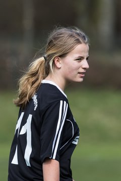 Bild 284 - wBJ SV Henstedt Ulzburg - TSV Sch�nberg : Ergebnis: 5:2